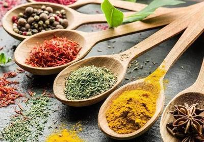 孕晚期慎食四類(lèi)調(diào)味品，避免潛在難產(chǎn)風(fēng)險(xiǎn)